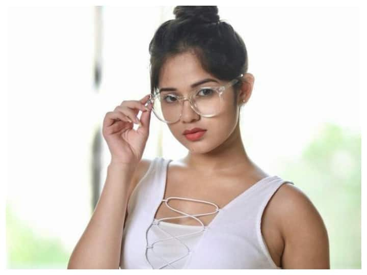 TV Young Actress Education: इस आर्टिकल में हम पलक तिवारी (Palak Tiwari), जन्नत जुबैर (Jannat Zubair), अवनीत कौर (Avneet Kaur), हैली शाह समेत इन यंगस्टार्स के एजुकेशन के बारे में जानकारी दे रहे हैं.