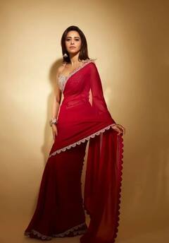 In Pics : लाल साडी अन् नुसरतचा खास अंदाज; भन्नाट फोटो पाहून तुम्हीही म्हणाल, किती सुंदर...