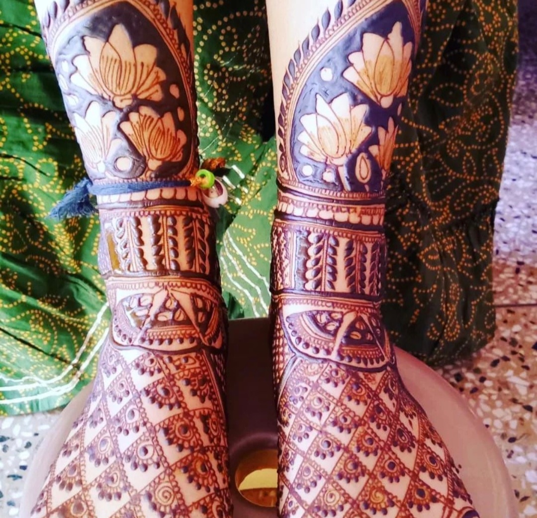 These designs of Mehndi are the latest designs of 2017, see hands and feet  latest design - 2018 के लेटेस्ट मेहंदी डिजाइन: यहां देखें हाथों और पैरों के  डिजाइन 3, जीवन शैली न्यूज