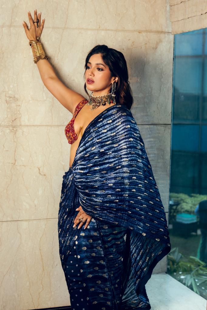 Bhumi Pednekar Stuns In a Bold Brown Manish Malhotra Saree; See Photos -  News18