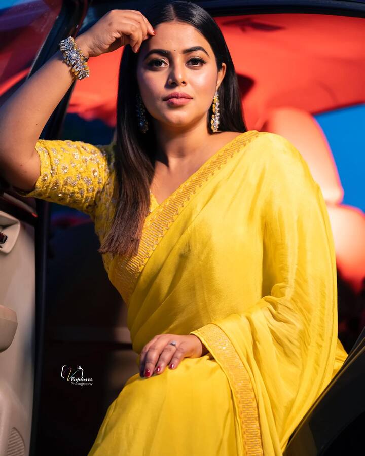 పూర్ణ అందమైన ఫోటోలు -Image Credit: Shamna Kkasim/Instagram