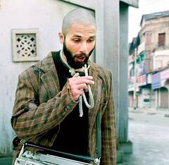 Films Based On Kashmir: ‘कश्मीर फाइल्स’ से पहले कश्मीर पर बनी ये फिल्में, लिस्ट में ऋतिक रोशन की फिल्म भी शामिल