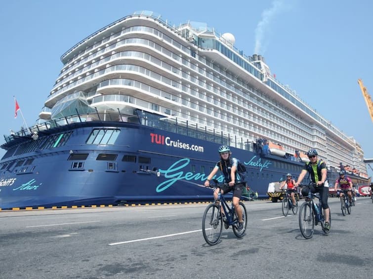 Luxury Cruise Ship Arrives At Colombo Port With 2,000 Travellers. Sri Lanka Says This Will Boost Tourism