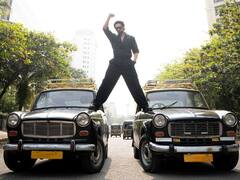 आयुष्मान खुराना का अजय देवगन को सलाम, 'फूल और कांटे' स्टाइल में किया ये जबदस्त स्टंट