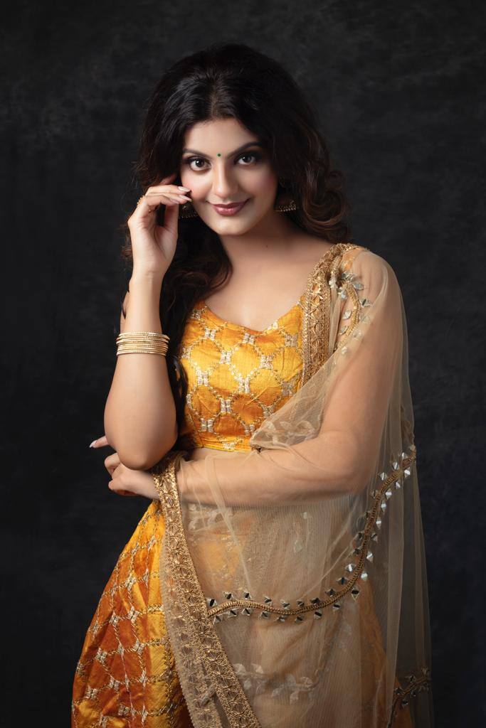 మొదట టీవీ యాడ్స్ చేసిన తనిష్క్ రాజన్, ఆ తర్వాత తెలుగు సినిమాలో కథానాయికగా చేసే అవకాశం రావడంతో హైదరాబాద్ వచ్చారు. (Image Courtesy : tanishqrajanofficial / Instagram)