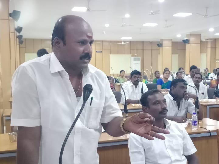 அனுமதியின்றி கட்டப்பட்ட கடைகளுக்கு சீல்; கட்சிக்கு கெட்டப்பெயர் - புலம்பும் திமுக கவுன்சிலர்