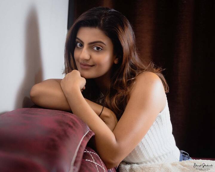 చిన్నప్పుడు పలు నాటకాలు వేసిన తనిష్క్ రాజన్, పన్నెండేళ్ల వయసులో సోదరితో కలిసి ముంబైకి వెళ్లారు. అప్పుడు సినిమా అవకాశాల కోసం ప్రయత్నాలు చేయడం ప్రారంభించారు. (Image Courtesy : tanishqrajanofficial / Instagram)