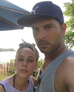 In Pics: शादी की छठी सालगिरह पर Yuvraj Singh ने शेयर की Hazel Keech के साथ रोमांटिक तस्वीरें, कैप्शन में लिखी ये खास बात