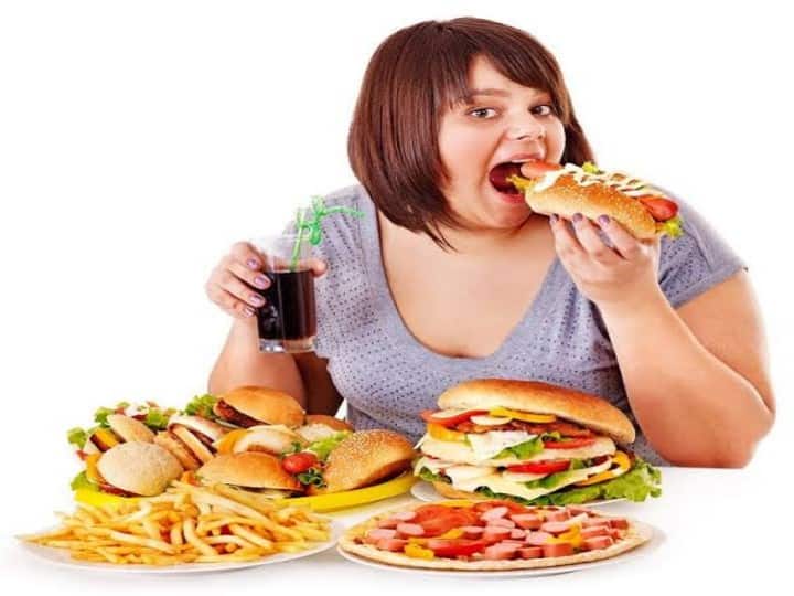 Research shown eating Too much pizza and burger can cause cancer Health Tips: क्या आप भी दबा कर खाते हैं ​पिज़्ज़ा बर्गर? तो हो जाएं सावधान! इससे बढ़ रहा कैंसर का खतरा