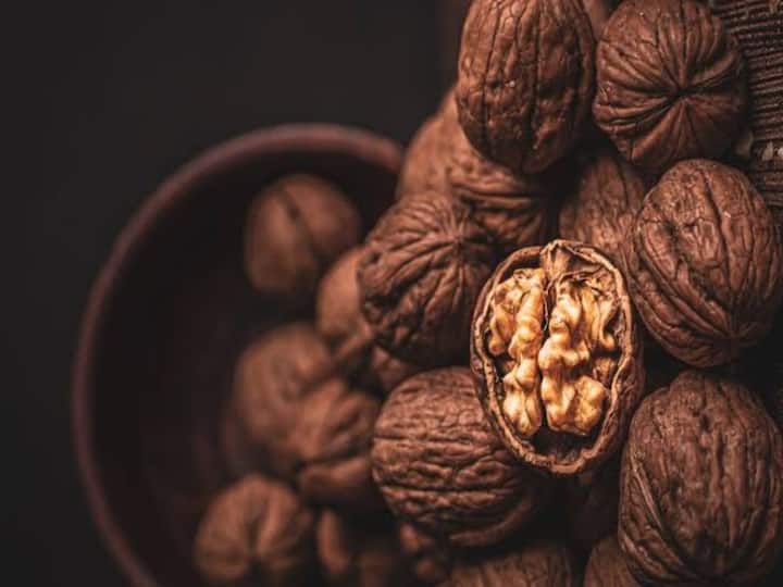 Walnut Benefits : வால்நட் சாப்பிடுங்க..  9,000 வருட வரலாறு… இந்த மேஜிக் எல்லாம் உங்க உடம்புல நடக்கும் மக்களே..