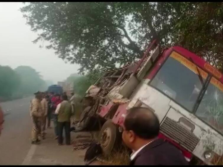 6 Killed, 15 Injured In Bus-Truck Collision In UP's Bahraich 6 Killed, 15 Injured In Bus-Truck Collision In UP's Bahraich