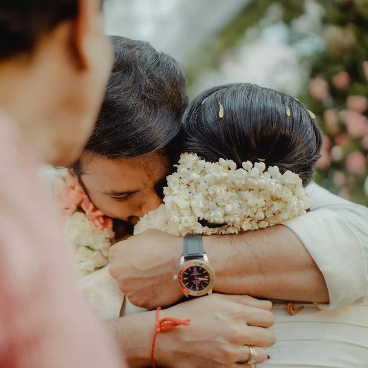  ‘దేవరట్టం’ సినిమాలో కలసి నటించిన గౌతమ్, మంజిమా.Photo Credit@Manjima mohan/instagram