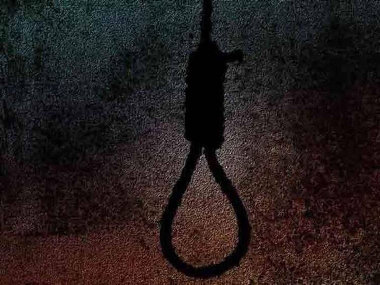 Crime Chennai Man Died hangs himself after dead mother calls him In Chennai Crime : உயிரிழந்த அம்மா அழைத்ததாக இன்ஸ்டாவில் பதிவு..! சென்னை இளைஞர் தூக்கிட்டு தற்கொலை...