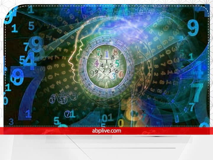 मूलांक 3 के लोगों का भाग्यशाली कलर पीला, सफ़ेद और रेड होता है. अंक ज्योतिष के मुताबिक, 3, 12, 21 और 30 तारीख को पैदा हुए लोगों को इस कलर का उपयोग अधिक करना चाहिए.