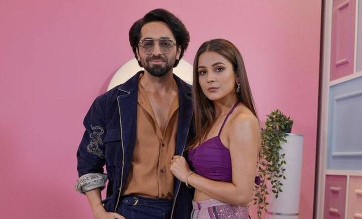 শেহনাজের উদ্দেশে আয়ুষ্মান বলেন, “আমিও নিজের অনুভূতি প্রকাশ করতে পারি না। এটাই সাফল্যের পরিণাম। যত সফলতা আসবে, তত বেশি করে নিজেকে আড়াল করতে হবে। কারণ মানুষ বুঝবেন না।”