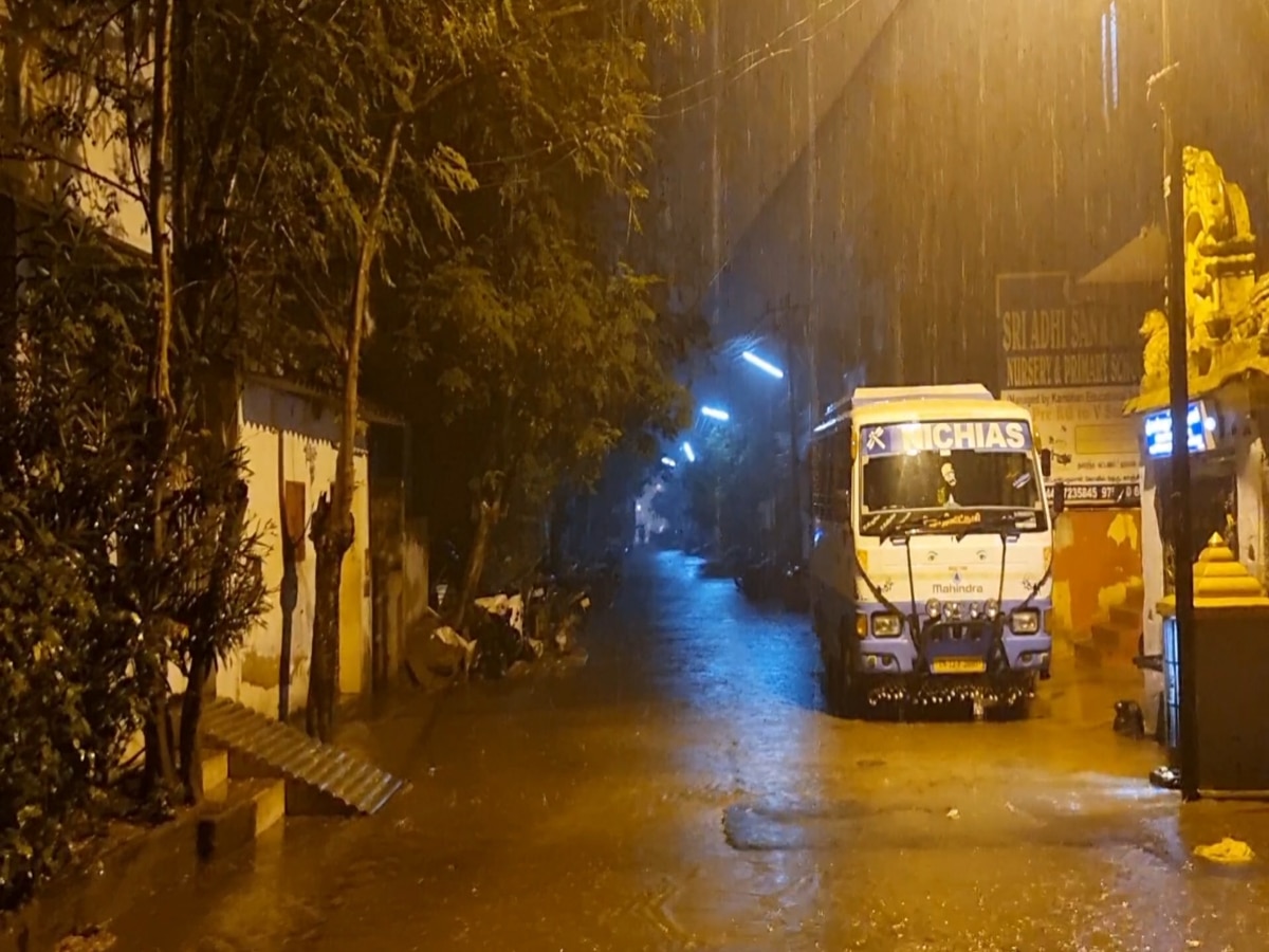 Rain: காஞ்சிபுரத்தில் மிதமான மழை..! செங்கல்பட்டில் கனமழை..!