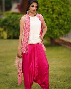 Priya Mani Raj: రోజురోజుకి ప్రియమణి వయసు తగ్గిపోతోందిగా