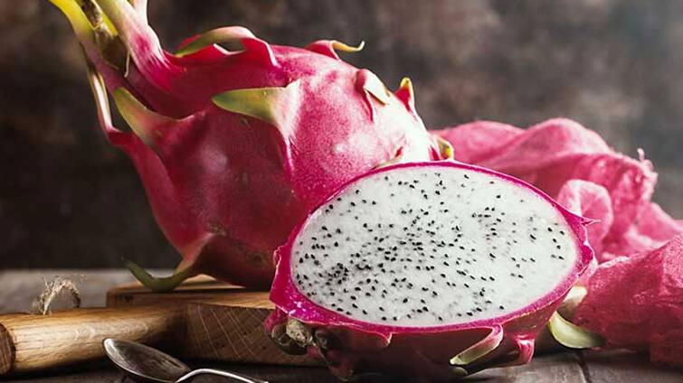 Health Tips: Dragon Fruit is more powerful than its name, it keeps away from these diseases Health Tips : ਆਪਣੇ ਨਾਂ ਤੋਂ ਜ਼ਿਆਦਾ ਤਾਕਤਵਰ ਹੈ Dragon Fruit,  ਇਨ੍ਹਾਂ ਬਿਮਾਰੀਆਂ ਤੋਂ ਰੱਖਦੈ ਦੂਰ