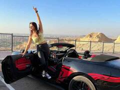 एक से एक महंगी गाड़ियों की मालकिन हैं रुबीना दिलैक, देखिए एक्ट्रेस का लग्जरी कार कलेक्शन