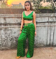 PHOTO: सुरभी चंदनाचा क्लासी अंदाज; ब्लॅक ड्रेसमध्ये दिसतेय खास!