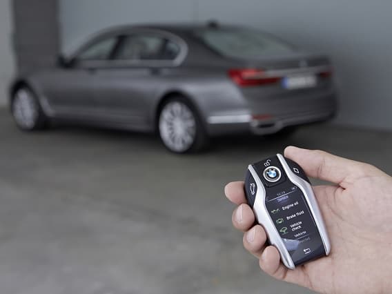 Smart Car Key Features Smart car Key Use Car Key: માત્ર આ એક સ્માર્ટ કીથી થશે અનેક કામ, જાણો કેવી રીતે કરે છે કામ