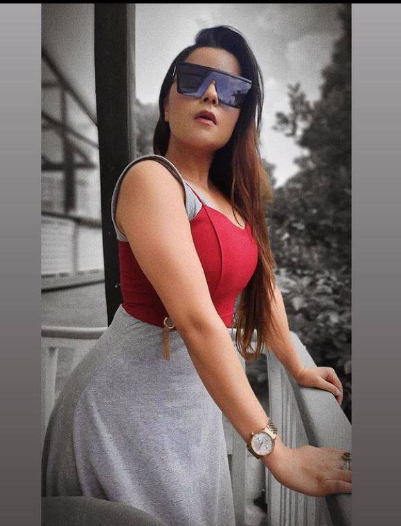 सुषमा भोजपुरीसह नेपाळी सिनेमांमध्ये देखील काम करते.