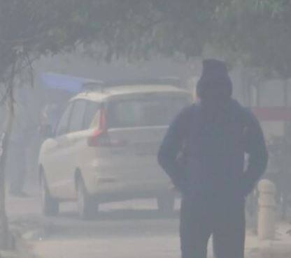 दक्षिण मध्य महाराष्ट्रातील अहमदनगर, पुणे, सातारा, सांगली, कोल्हापूर या सहा जिल्ह्यात तापमान सरासरीपेक्षा वाढले आहे. साधारणत: दोन ते चार अंश सेल्सिअसने तापमान वाढलं आहे. त्यामुळं या जिल्ह्यांमध्ये विशेष थंडी जाणवणार नाही.