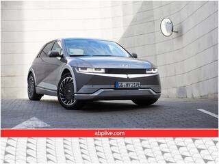 Hyundai Ioniq5: 20 दिसंबर से शुरू होगी हुंडई आयोनिक 5 की बुकिंग, जानें कब होगी लॉन्च, Volvo XC40 रिचार्ज से है टक्कर