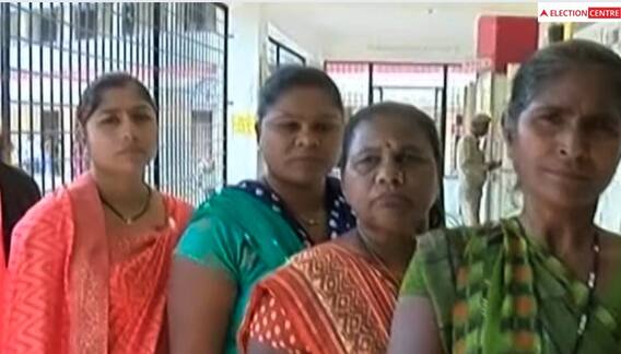 Gujarat Polling live: ચીખલીમાં વુમન વોટર્સ બન્યા આકર્ષણનું કેન્દ્ર, જુઓ આ વીડિયો