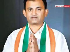 Gujarat Election 2022: बढ़ती मंहगाई के विरोध का अनूठा तरीका, साइकिल पर गैस सिलेंडर लेकर वोट देने पहुंचा कांग्रेस का उम्मीदवार