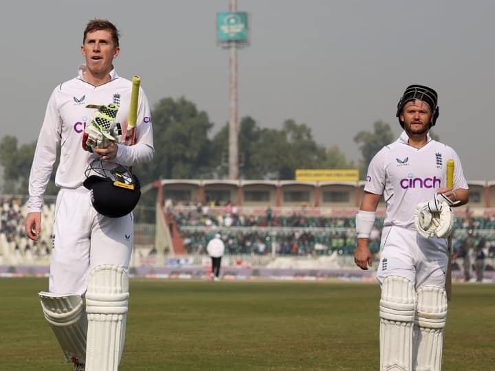 PAK vs ENG England made more than 500 runs in one day of test cricket England become first team to do so PAK vs ENG: इंग्लैंड ने टेस्ट क्रिकेट में रचा इतिहास, पहले ही दिन लगे चार शतक, पार किया 500 रनों का आंकड़ा