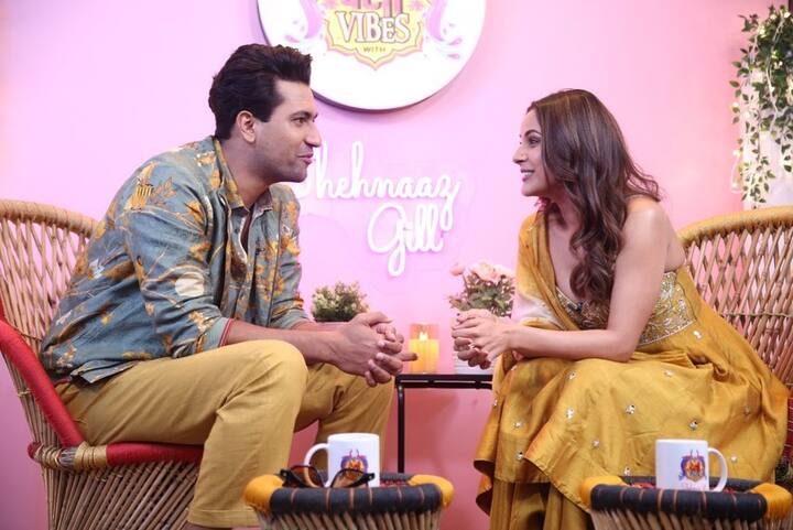 इसके अलावा शहनाज गिल ने विक्की कौशल की अपकमिंग फिल्म ‘गोविंदा नाम मेरा’ (Govinda Naam Mera) के लिए ढेर सारी शुभकामनाएं दीं. शहनाज के पोस्ट को रीशेयर करते हुए विक्की कौशल ने इस पर रिएक्शन दिया है.