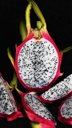 Dragon Fruit : ड्रॅगन फ्रूट आरोग्यासाठी गुणकारी; सेवन केल्यास 'या' आजारांपासून राहाल दूर