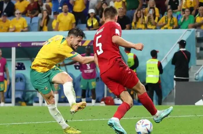 FIFA World Cup 2022:  Australia reached the knockout stage of the World Cup for the first time in 16 years FIFA World Cup 2022: ઓસ્ટ્રેલિયાએ ડેન્માર્કને 1-0થી હરાવ્યું, જીત સાથે આગામી રાઉન્ડમાં પહોંચી ટીમ