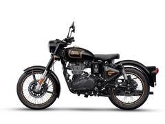 जबरदस्त लूक, पॉवरफुल इंजिन; जाणून घ्या कशी आहे नवीन Royal Enfield Classic 500