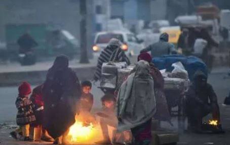 तीन डिसेंबरनंतर दक्षिण मध्य महाराष्ट्रात हळूहळू थंडीचा जोर वाढणार असल्याची माहिती ज्येष्ठ हवामान तज्ज्ञ माणिकराव खुळे यांनी दिली.