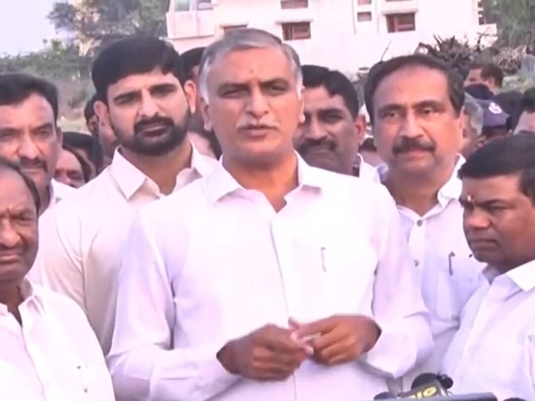 Jagtial Minister Harish Rao comments on ED IT Raids in Telangana on Election time DNN Minister Harish Rao : తెలంగాణ ఉద్యమాల గడ్డ- ఈడీ, ఐటీ దాడులతో బెదిరించలేరు - మంత్రి హరీశ్ రావు