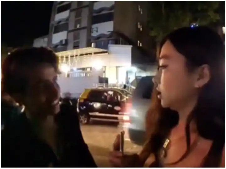 मुंबई में लाइव कर रही कोरियन यूट्यूबर से छेड़छाड़, पुलिस कर रही मामले की जांच