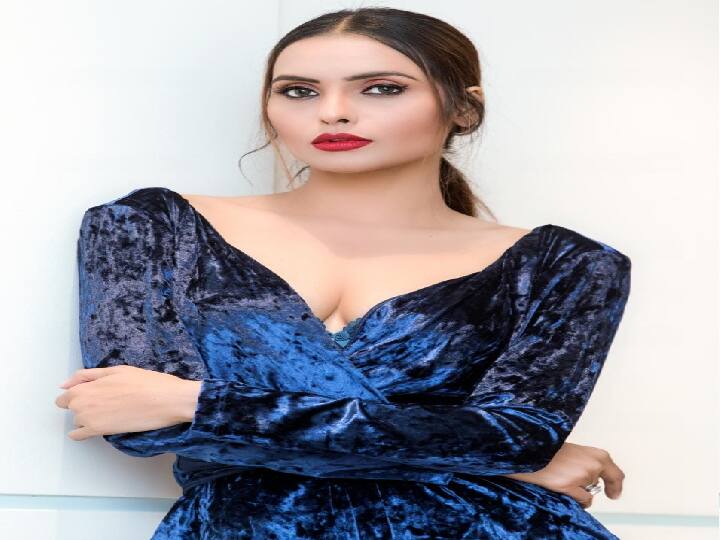 Fashion Movie Director Madhur Bhandarkar Film India Lockdown Star Cast Nawada Girl Ayesha Aiman To Be Released on 2nd December ann Bihar: मधुर भंडारकर की फिल्म में अदा बिखेरेंगी नवादा गर्ल आयशा, 2 दिसंबर को रिलीज हो रही 'इंडिया लॉकडाउन’