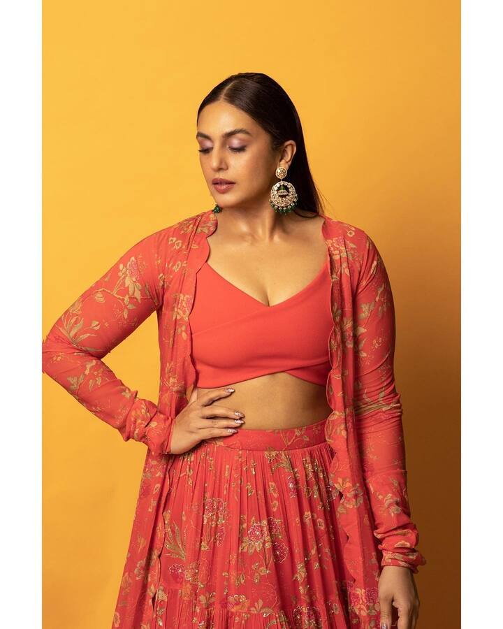 या चित्रपटात हुमा व्यतिरिक्त राजकुमार राव आणि राधिका आपटे देखील दिसले. हा चित्रपट 11 नोव्हेंबर रोजी नेटफ्लिक्सवर 5 भाषांमध्ये प्रदर्शित झाला.  (फोटो सौजन्य :iamhumaq/इंस्टाग्राम)