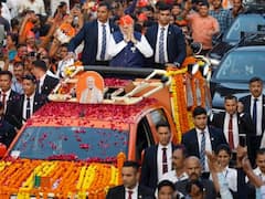 Gujarat Election 2022: PM મોદીનો પ્રચંડ પ્રચાર, 50KM રોડ શોની ખાસ તસવીરો