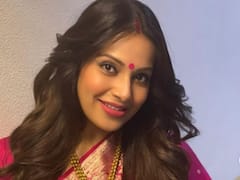 बिपाशा बसु का अंगूठा थामे नजर आई बेटी देवी, एक्ट्रेस ने शेयर की तस्वीर