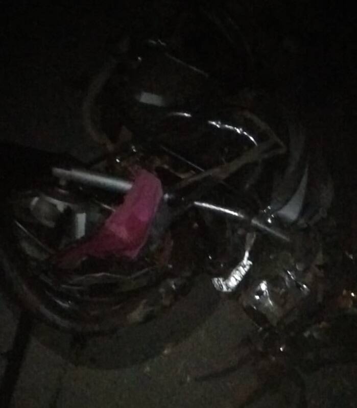 Accident between car and bike in Narmada's Dediyapada નર્મદાના ડેડીયાપાડામાં કાર અને બાઇક વચ્ચે અકસ્માત, એક જ પરિવારના ત્રણના મોત