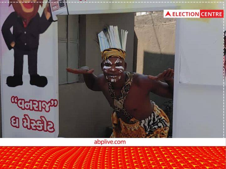 ये सभी अफ्रीकी मूल के लोग हैं. ये लोग अब भारत को अपना घर कहते हैं, अफ्रीकी भाषा की कोई याद नहीं है, इसलिए, यदि आप इस जगह पर जाते हैं, तो वे आपसे स्पष्ट गुजराती भाषा में बात करेंगे.