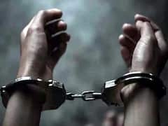 நிதிநிறுவனத்தில் பங்குதாரராக சேர்க்க ரூ.35 லட்சம் வாங்கி மோசடி - 2 பேர் கைது