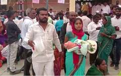 Beed Gram Panchayat Election : अर्ज भरण्याचा शेवटचा दिवस, ॲम्बुलन्समधून येऊन बाळंतिणीने सरपंचपदासाठी अर्ज दाखल केला