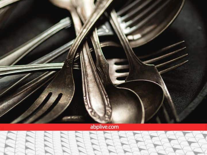 each fork has a different usage know what to eat with which fork know