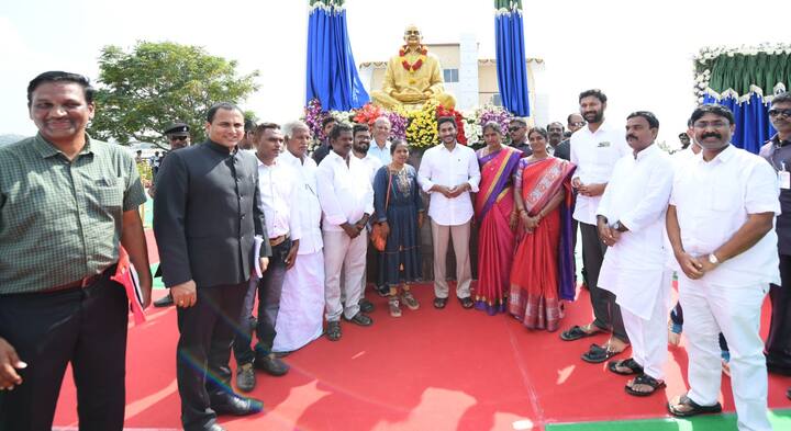 వైయస్ఆర్ జిల్లా పార్నపల్లి రిజర్వాయర్ లో బోటింగ్ జెట్టీని ప్రారంభించిన సీఎం వైయస్ జగన్.