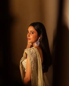 Priyanka Mohan: மெழுகு டால்லு நீ அழகு ஸ்கூல்லு நீ...நடிகை பிரியங்கா மோகனின் கலக்கல் போட்டோஸ்!