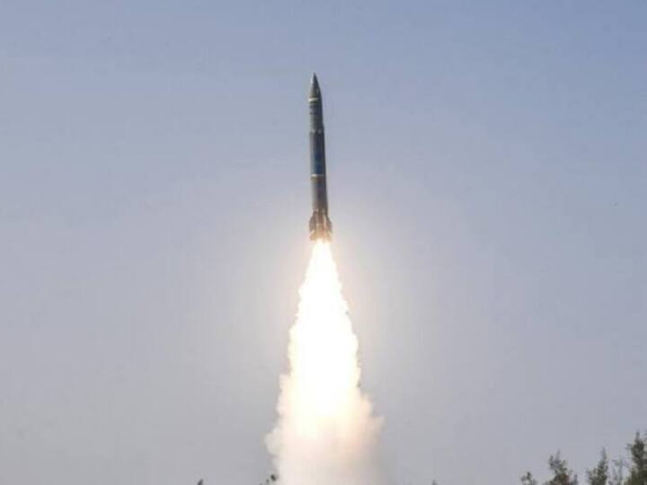 North Korea ballistic missile testing US and Japan Sanctions on three Officials नॉर्थ कोरिया के बैलिस्टिक मिसाइल टेस्टिंग पर भड़का अमेरिका और जापान, तीन सीनियर अधिकारियों पर लगाया प्रतिबंध